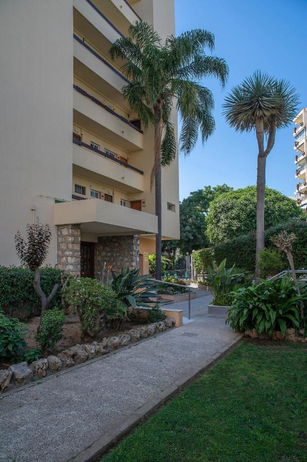 Cibeles...Estudio En El Paseo Maritimo....Wifi Marbella Eksteriør billede
